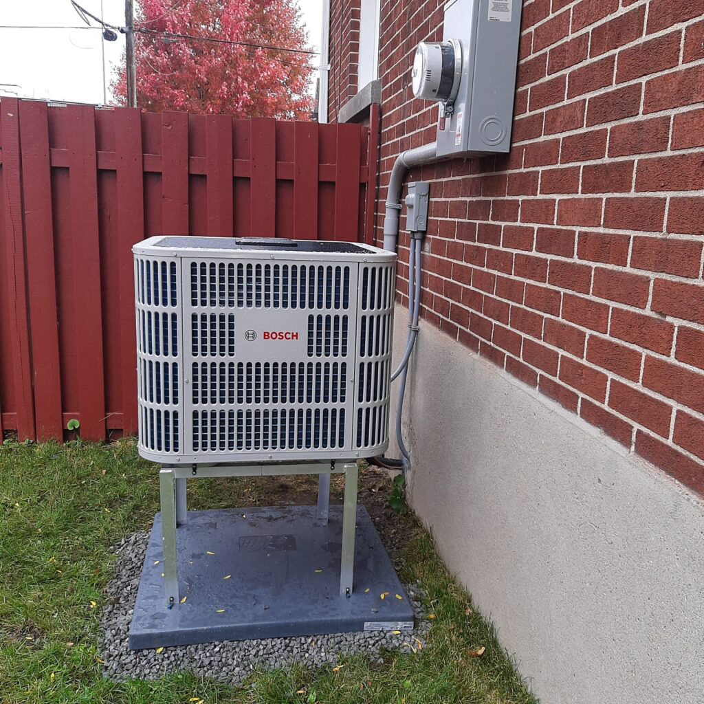 Annual heat pump maintenance in Ottawa