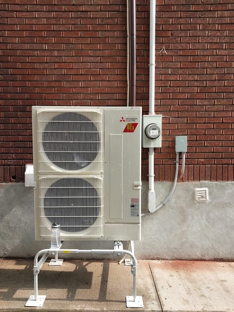 Mitsubishi Ductless System - AirZone HVAC Services - AirZone HVAC Services Mitsubishi Ductless Split Air Conditioning System - Heat Pump Ottawa