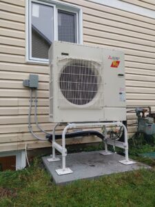 Awesome Mitsubishi cold climate heat pump installation in Bridlewood (Kanata area).