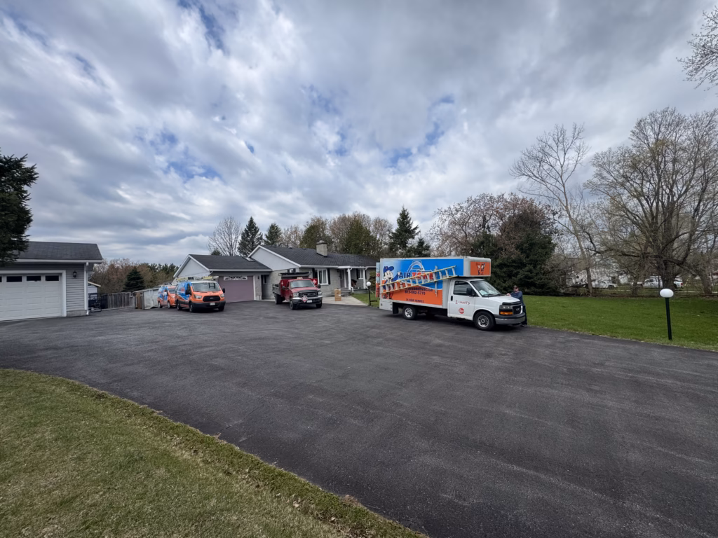 AirZone Team at Ottawa Customers Home For A New HVAC Installation Service - AirZone HVAC Services AirZone Team at Ottawa Customers Home For A New HVAC Installation Service